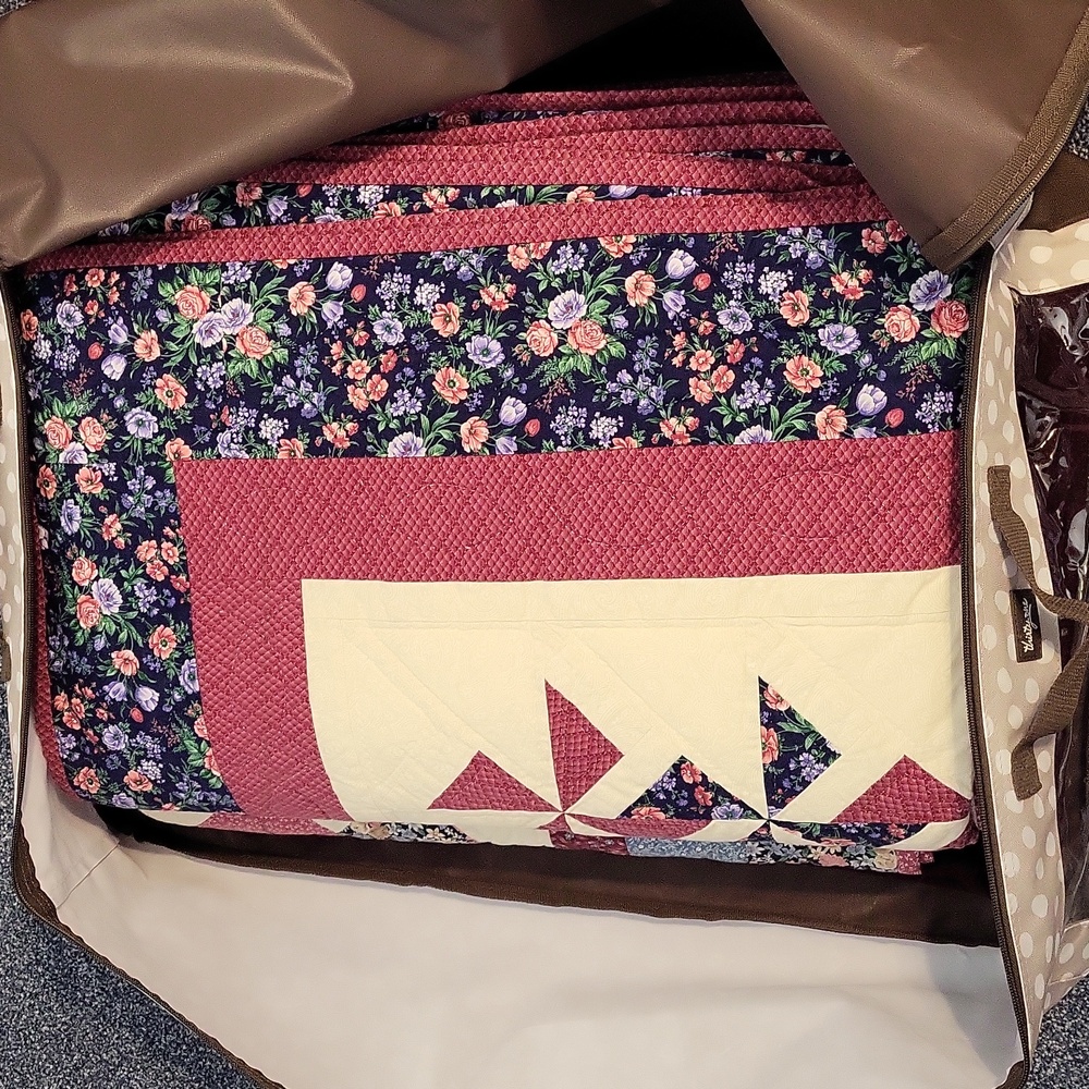 Polka Dot Underbed Storage Bag - Picture 10 of 12